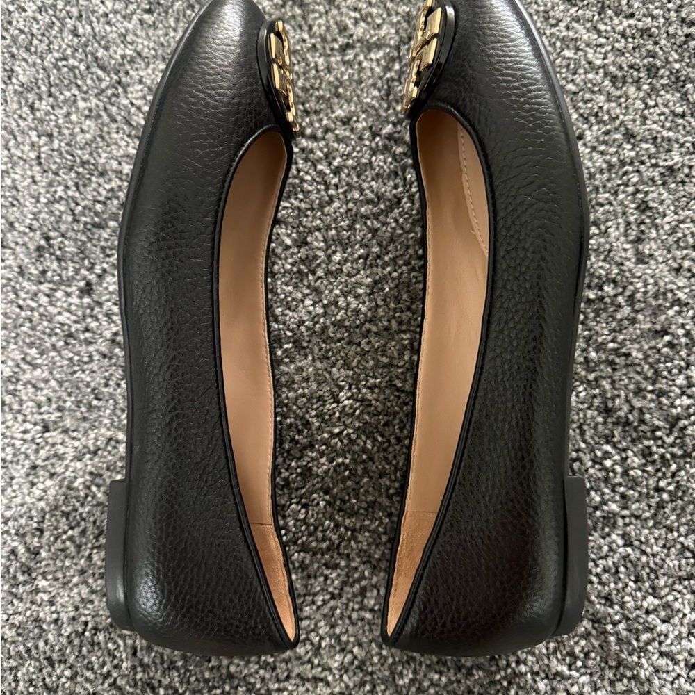 Tory Burch Black and Gold Women's Flats - Picture 6 of 7